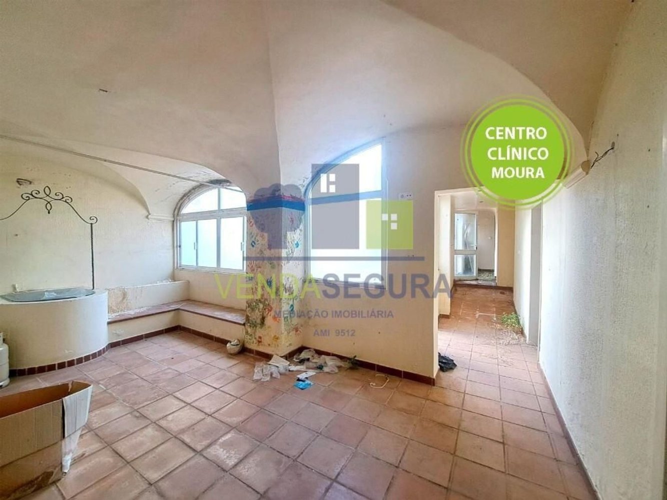 Офис 185м² в Мора, Португалия № 223898