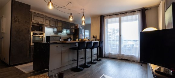 2 bedrooms Apartment in Eragny, France No. 162806 10