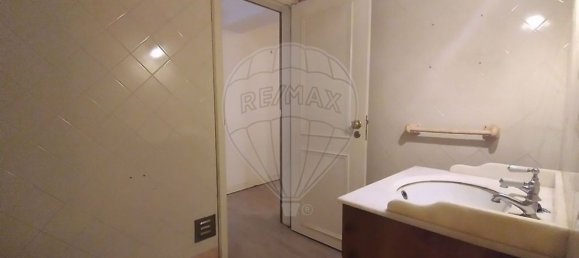 6 bedrooms House in Rio de Mouro, Portugal No. 166147 34