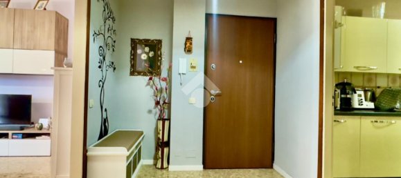 3 bedrooms Apartment in Tortona, Italy No. 287115 3