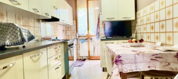 3 bedrooms Apartment in Tortona, Italy No. 287115 5