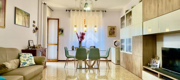 3 bedrooms Apartment in Tortona, Italy No. 287115 8