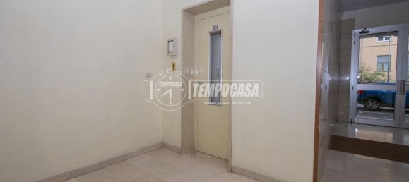 3-salle Appartement à Modena, Italy No. 107424 14