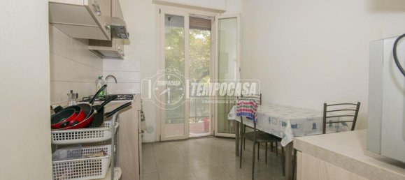 3-salle Appartement à Modena, Italy No. 107424 7