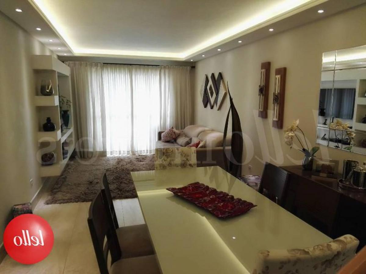 Casa de 3 dormitorios en Sao Paulo, Brazil No. 554553