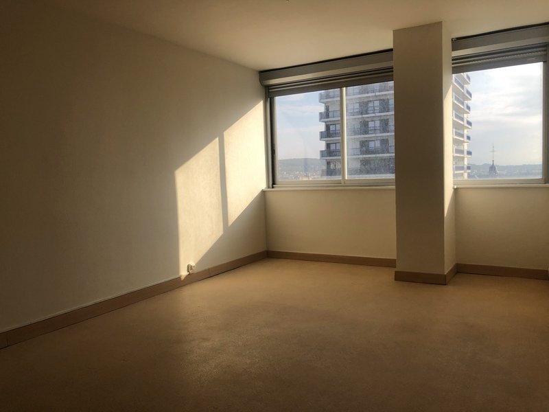 Apartamento de 2 dormitorios en Nancy, France No. 231237