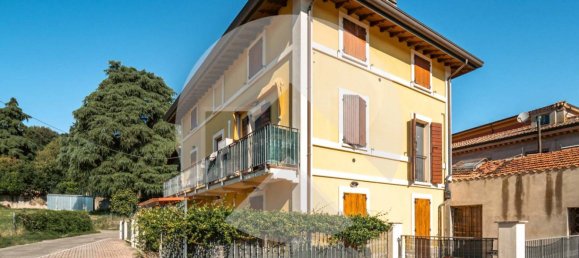 1 bedroom Apartment in Cesena, Italy No. 302302 2