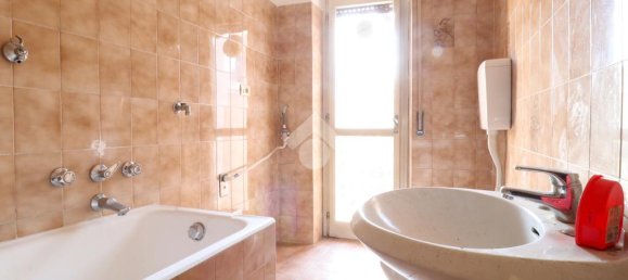 Квартира с 1 спальней в Вогера, Италия № 78577 20