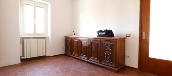 Квартира с 1 спальней в Вогера, Италия № 78577 3