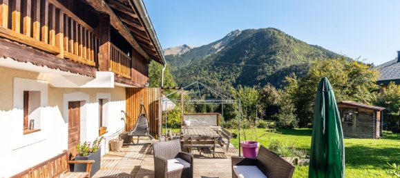 Propiedad comercial de 3 dormitorios en Essert-Romand, France No. 610 2