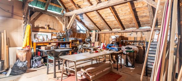 Propiedad comercial de 3 dormitorios en Essert-Romand, France No. 610 14