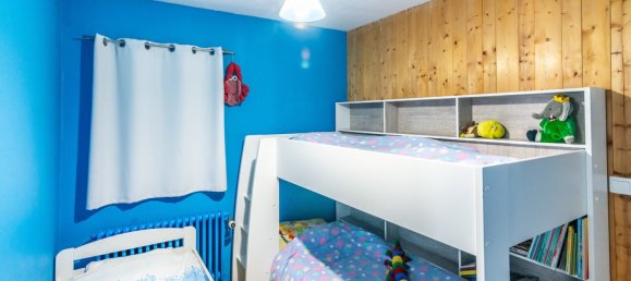 Propiedad comercial de 3 dormitorios en Essert-Romand, France No. 610 10