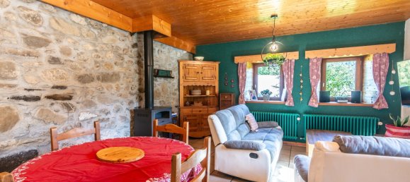 Propiedad comercial de 3 dormitorios en Essert-Romand, France No. 610 6