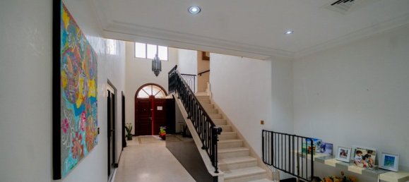4 bedrooms Villa in Palm Jumeirah, UAE No. 3229 2