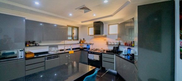 4 bedrooms Villa in Palm Jumeirah, UAE No. 3229 16