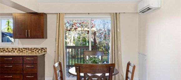 2 bedrooms House in British Columbia, Canada No. 1208 9