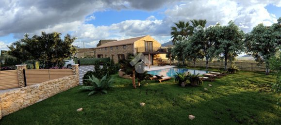 Casa de 7 habitaciónes en Castellammare del Golfo, Italy No. 24444 12