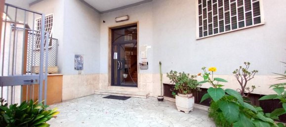 2 bedrooms Apartment in Rome, Italy No. 273957 5