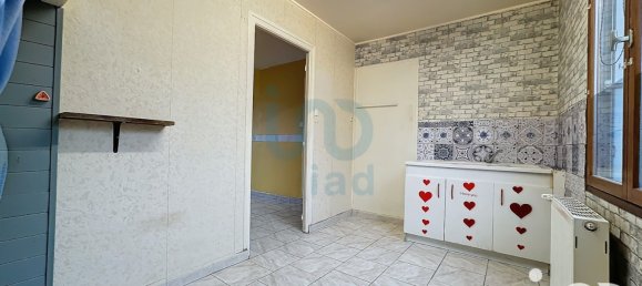 3 chambres Maison à Vrigne aux Bois, France No. 65823 3