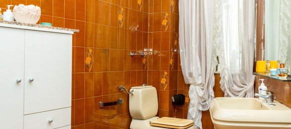 Квартира с 4 спальнями в Катания, Италия № 352210 16