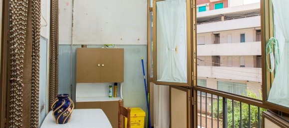 Квартира с 4 спальнями в Катания, Италия № 352210 19