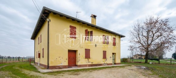 Casa de 5 divisões em Pieve di Cento, Italy N.º 154652 2