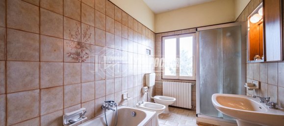 Casa de 5 divisões em Pieve di Cento, Italy N.º 154652 45