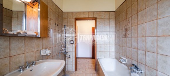 Casa de 5 divisões em Pieve di Cento, Italy N.º 154652 43