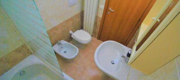 Квартира с 2 комнатами в Альцано Ломбардо, Италия № 38767 14