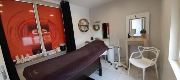 Edificio en Le Blanc, France 98 m² No. 90603 3