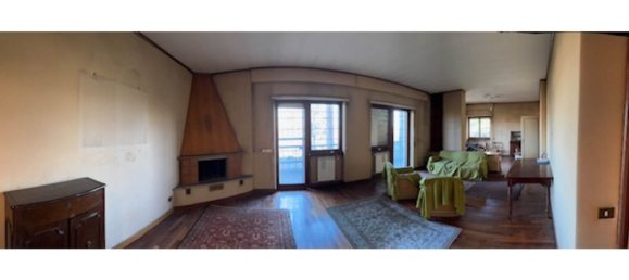 5 rooms Apartment in Rome, Italy No. 10594 8