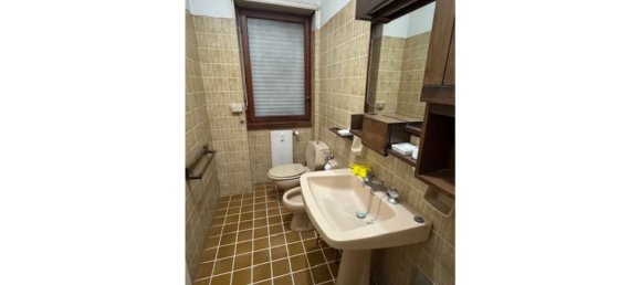 5 rooms Apartment in Rome, Italy No. 10594 22