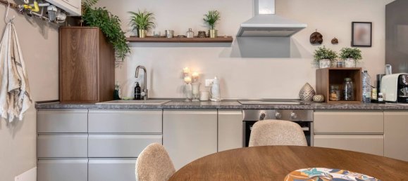 2 bedrooms Apartment in Bologna, Italy No. 378280 2