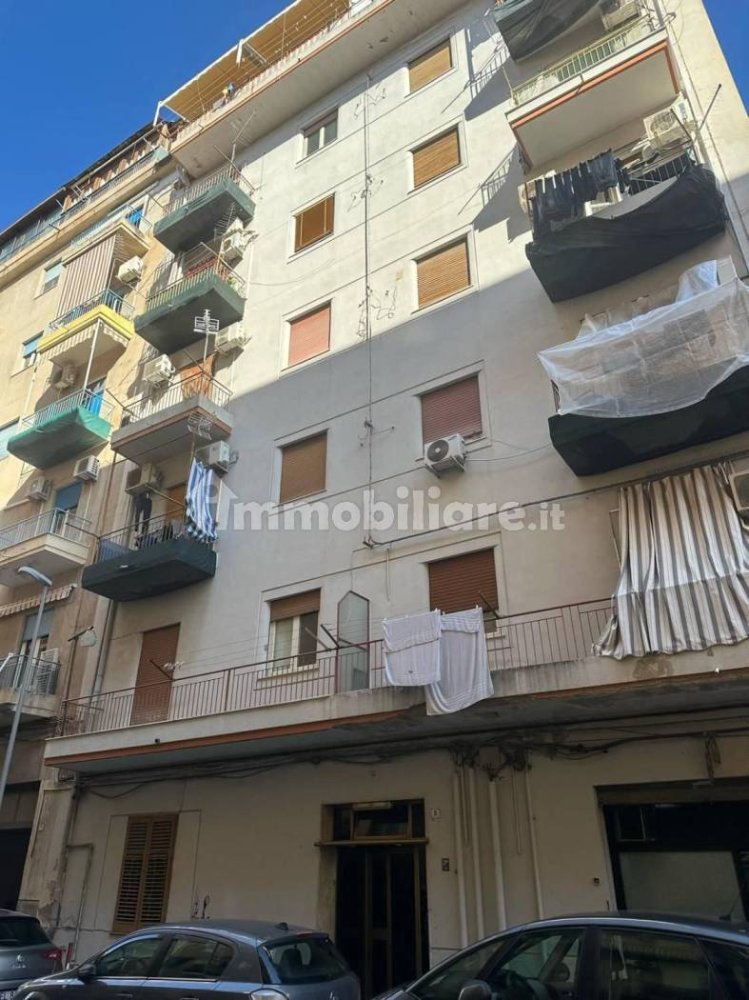 2 Schlafzimmer Wohnung in Palermo, Italy, Nr. 367624