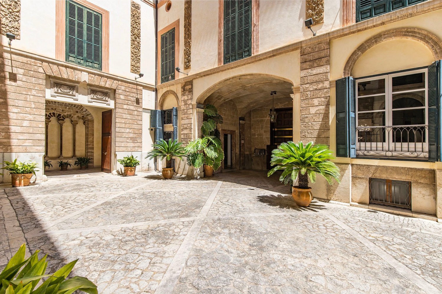 3 bedrooms Apartment in Palma de Majorca, Spain No. 171420