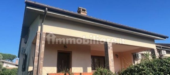 3 bedrooms Villa in Bracciano, Italy No. 282990 2