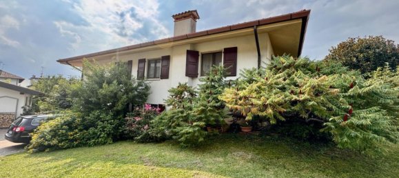 9 غرف نوم فيلا في Udine, Italy رقم 326647 2