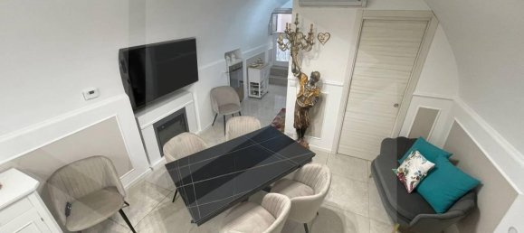 3-salle Appartement à Andria, Italy No. 15135 2