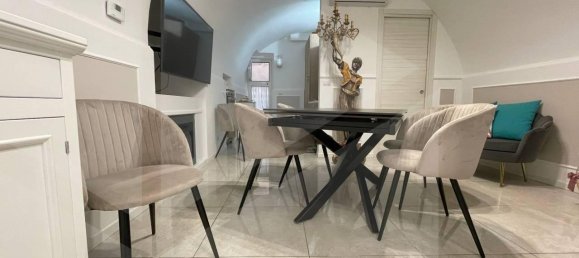 3-salle Appartement à Andria, Italy No. 15135 6