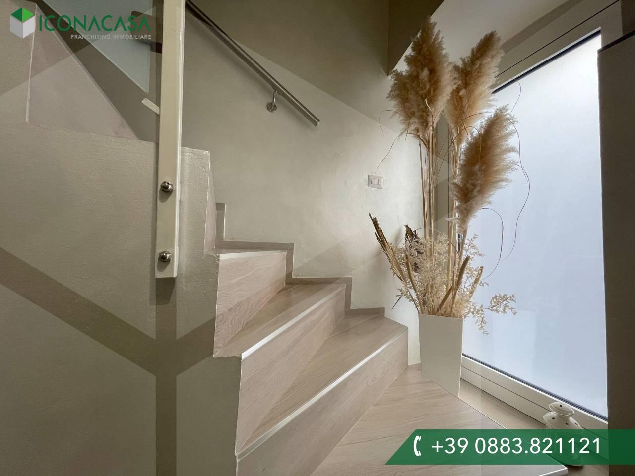 3-salle Appartement à Andria, Italy No. 15135