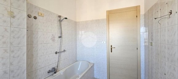 3 rooms Apartment in Torrazza Piemonte, Italy No. 2892 17