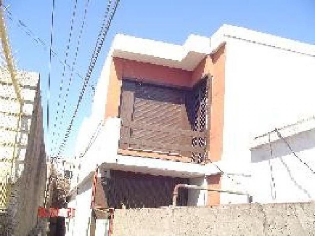 Дом с 2 спальнями в Ланус, Аргентина № 4792