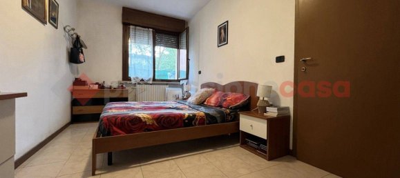 Apartamento de 1 dormitorio en Bovolone, Italy No. 297753 5