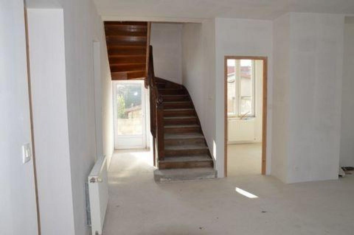 4 Schlafzimmer Haus in Feurs, France, Nr. 28110