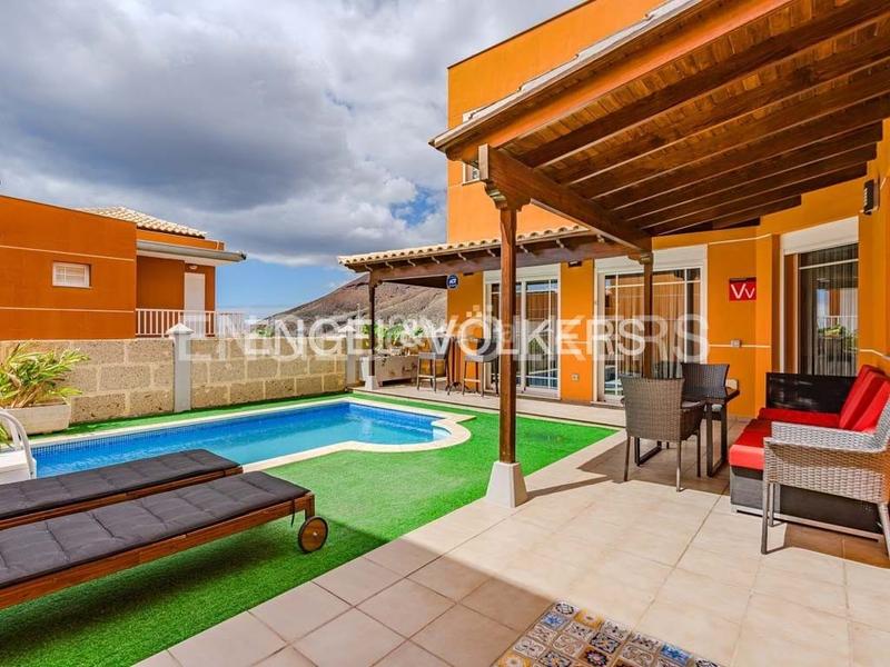 4 Schlafzimmer Villa in Arona, Spain, Nr. 237455