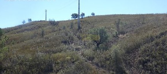 282m² Land in Mexilhoeira Grande, Portugal No. 38923 3