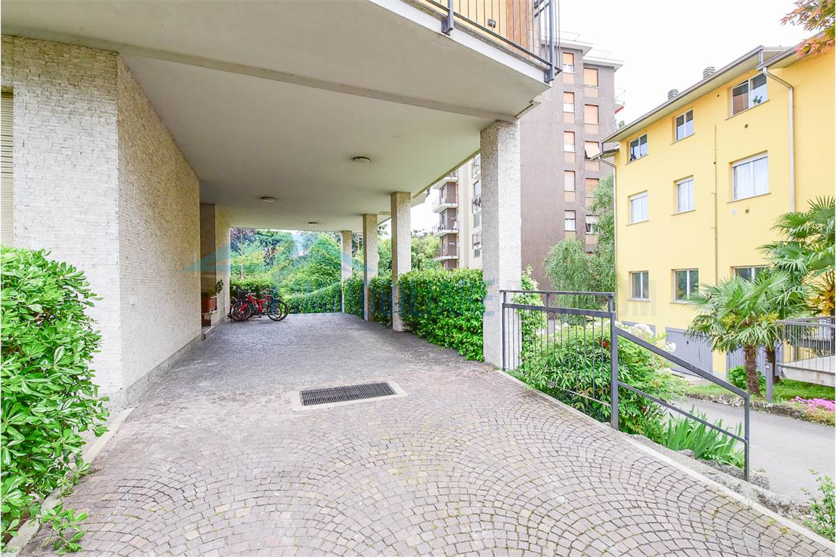 1غرفة مكتب في Seveso, Italy رقم 312996