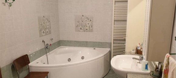 Villa de 4 habitaciónes en Mortara, Italy No. 5777 18