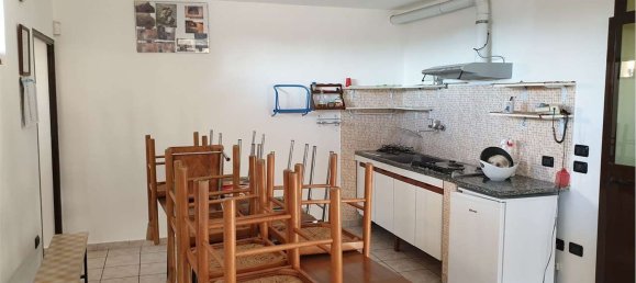 Villa de 4 habitaciónes en Mortara, Italy No. 5777 24