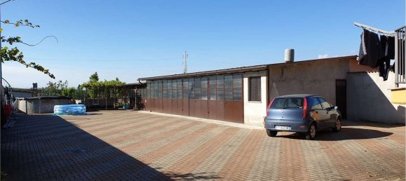 Villa de 4 habitaciónes en Mortara, Italy No. 5777 5